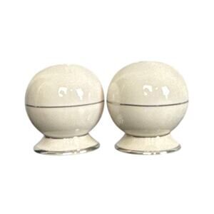 Vintage 60's Flintridge Salt And Pepper Shakers Mirador Fine China Cottage Core